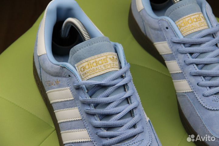 Кроссовки adidas spezial голубые