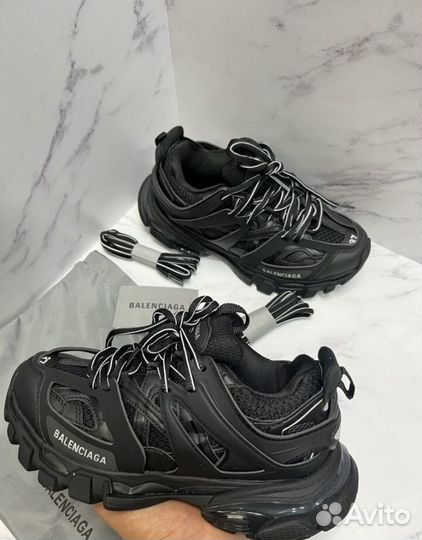 Кроссовки Balenciaga Track 1