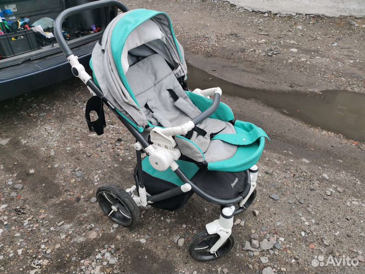 Прогулочная коляска