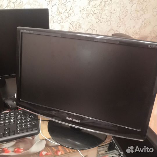 Монитор Samsung