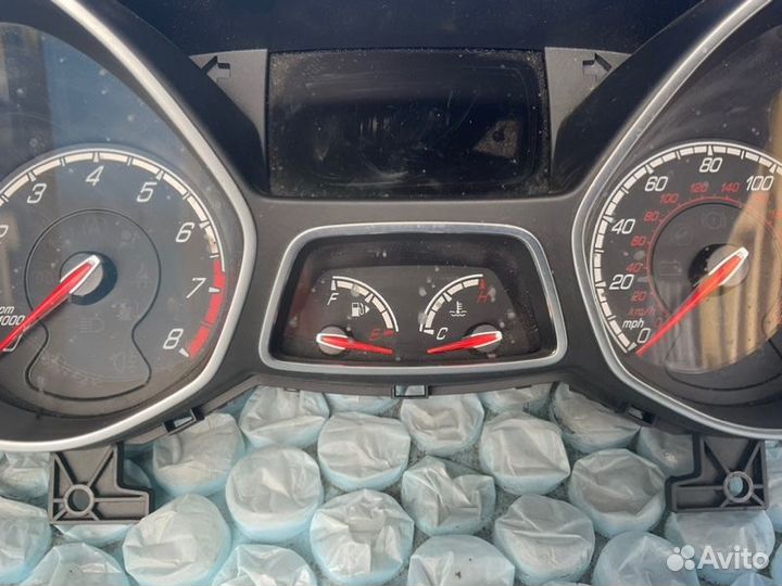 Щиток приборов Ford Focus C346 hatchback 2.0L gtdi