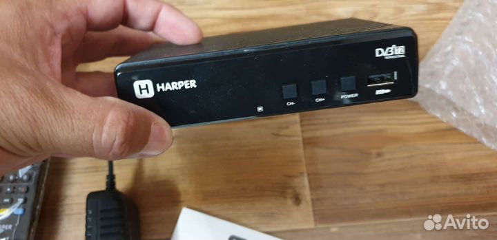 TV приставка для цифрового тв. Harper HDT2-1513