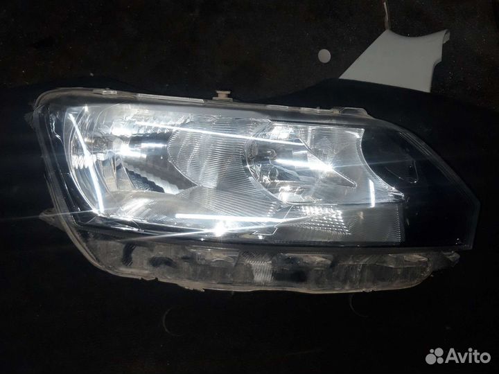 Фара правая skoda rapid оригинал
