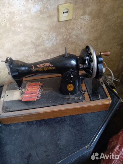 Швейная машина