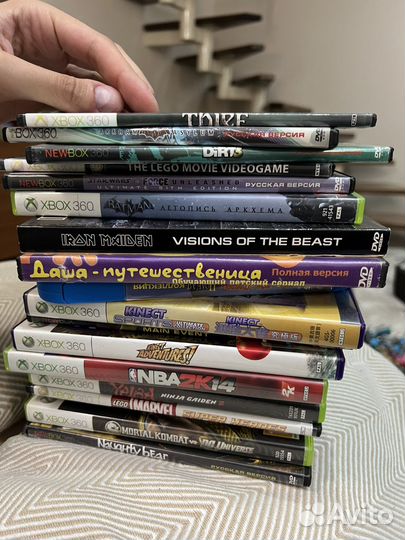 Xbox 360 slim (LT 3.0),2 геймпада и kinect