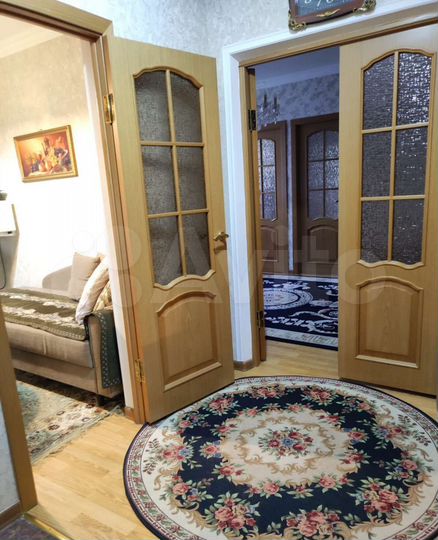 4-к. квартира, 90 м², 1/5 эт.