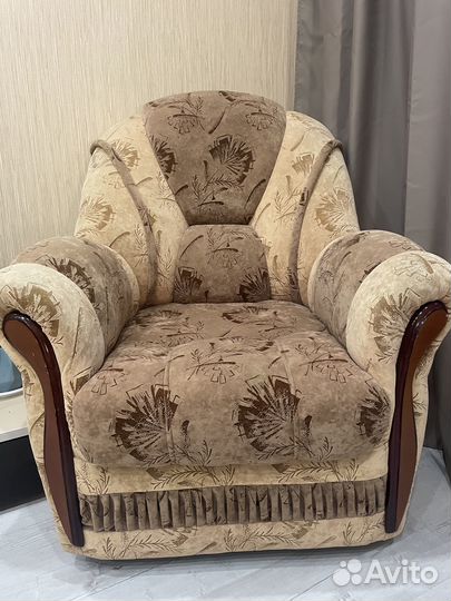 Продам 2 кресла