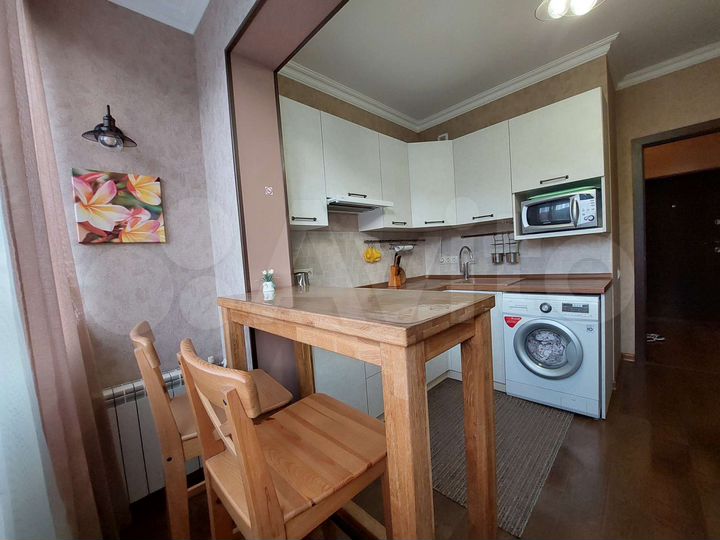 2-к. квартира, 65 м², 5/9 эт.
