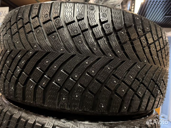 Michelin X-Ice North 4 SUV 275/45 R21 и 315/40 R21