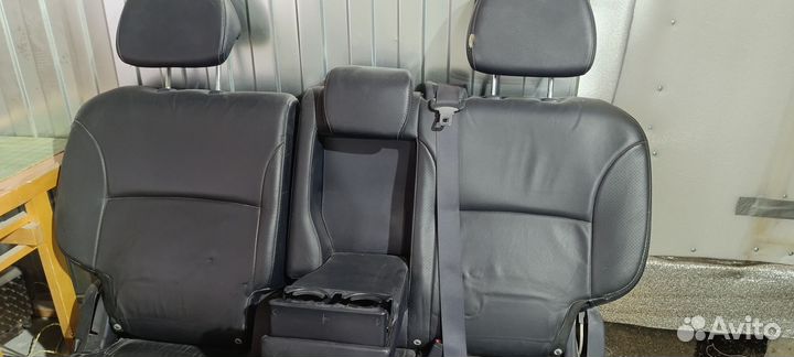 Задний диван Citroen Crosser