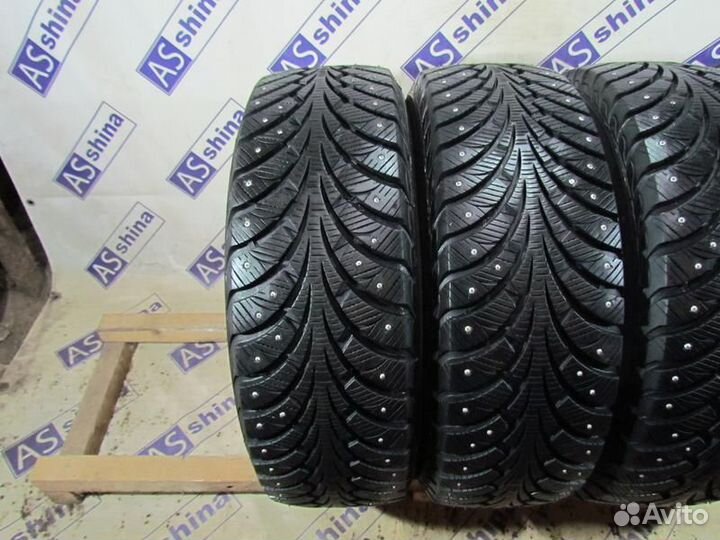 Sava Eskimo Stud 215/65 R16 97P