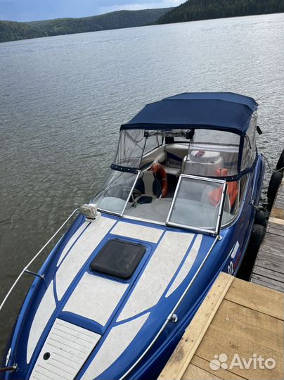 Продаётся катер Bayliner, 2005 гв