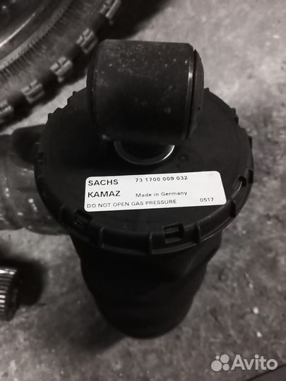 Амортизаторы кабины задние sachs