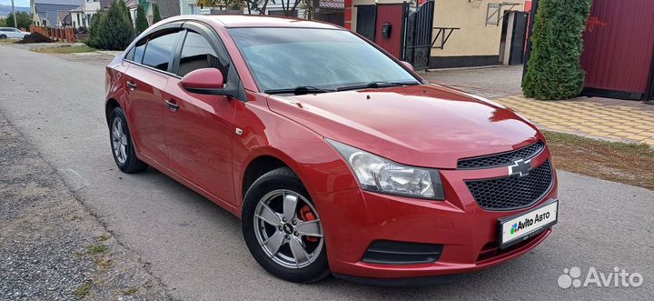 Chevrolet Cruze 1.6 МТ, 2011, 203 000 км