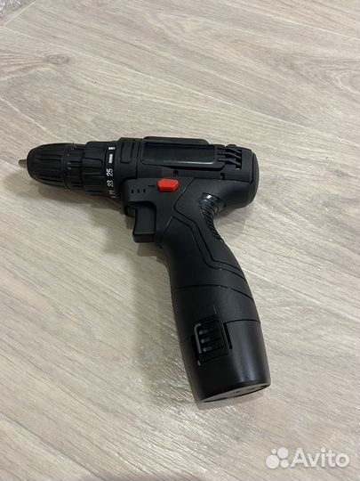 Шуруповёрт аккумуляторный