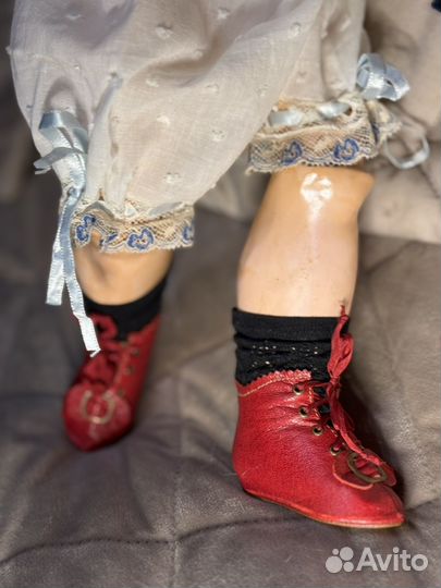 Антикварная кукла