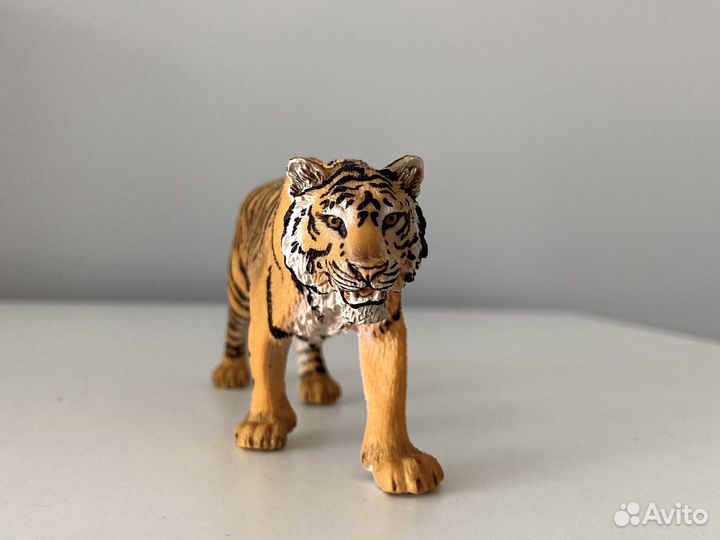 Фигурка тигр schleich шляйх игрушка статуэтка