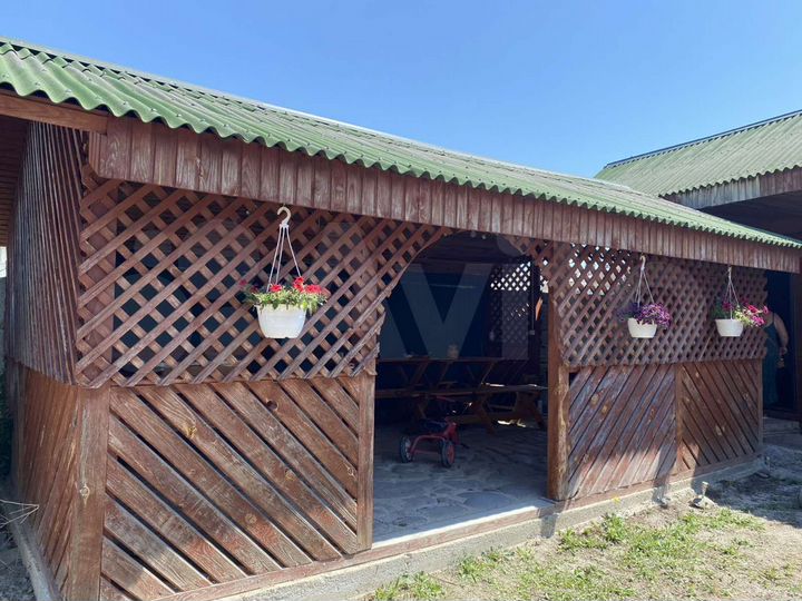 Дом 198,6 м² на участке 5,91 га