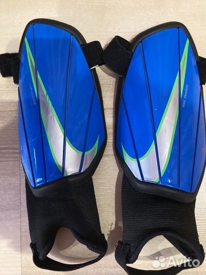 Щитки футбольные детские nike
