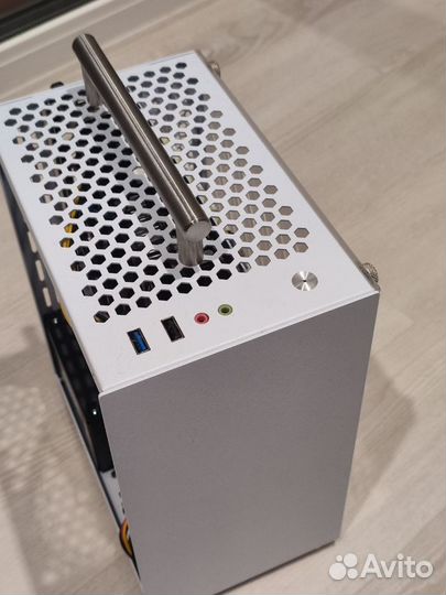 Продам компьютер mini-itx