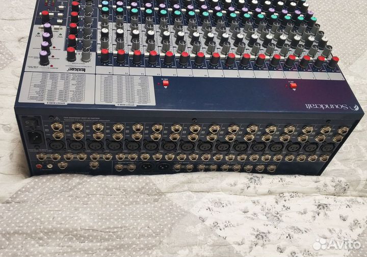 Микшерный пульт Soundcraft fx 16 ii