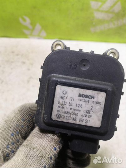 Моторчик заслонки отопителя Ауди А6 С5