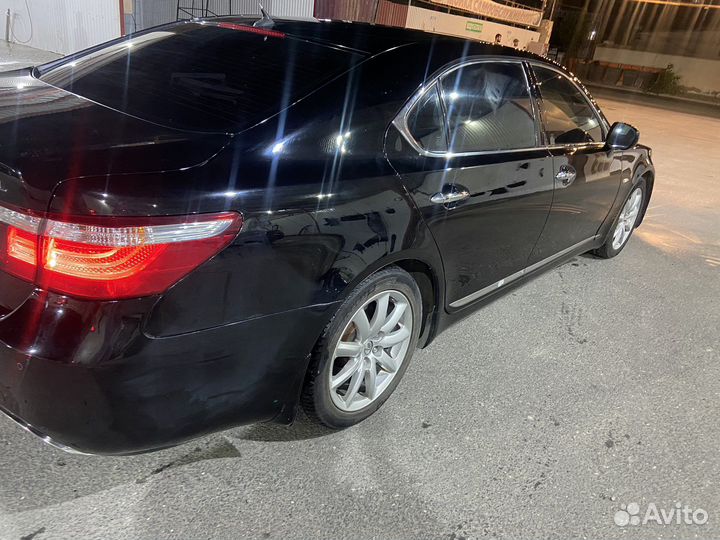 Передние сидения