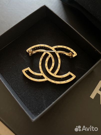 Брошь Chanel