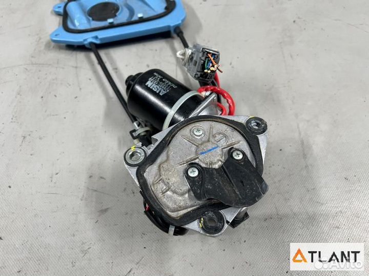 Доводчик двери задний правый toyota alphard