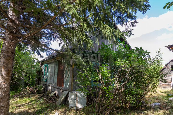 Дом 23,7 м² на участке 15 сот.