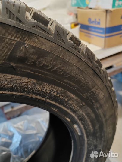 Michelin X-Ice North 4 205/60 R16