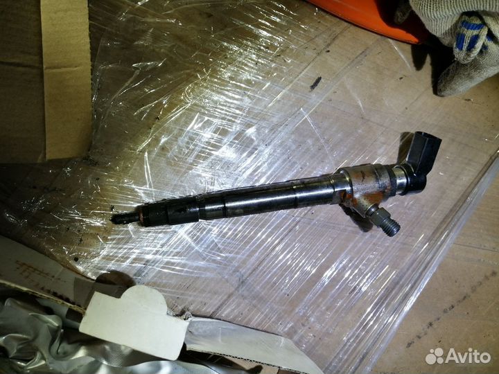 Форсунка топливная, 2.2 duratorq 1746967 / 1840747