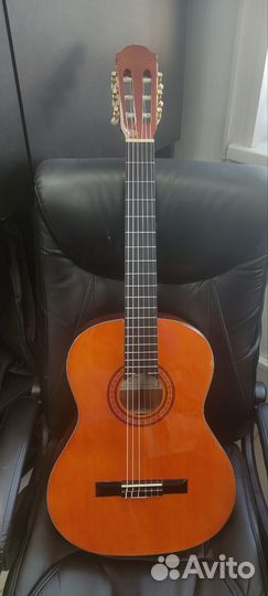 Naranda CG220-4/4 акустическая гитара. повреждена