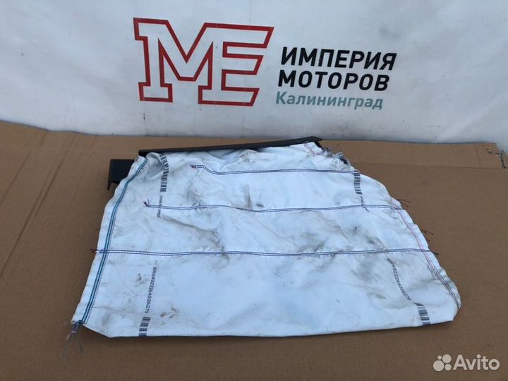 Подушка безопасности в торпедо передняя правая
