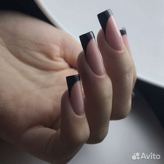 Наращивание ногтей акрилом, выкладной френч