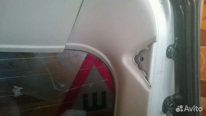 Задняя дверь colt plus