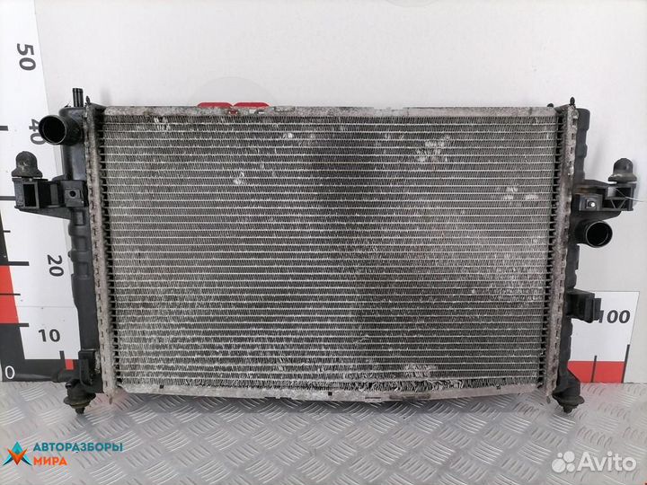 Радиатор (основной) Opel Corsa B 2000