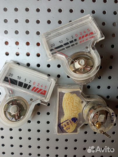 Индикаторы стрелочные