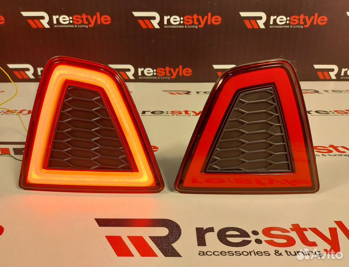 Катафоты Honda Fit с 2014 S332