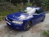 Opel Vectra 1.6 MT, 1999, битый, 320 695 км, с пробегом, цена 320 000 руб.
