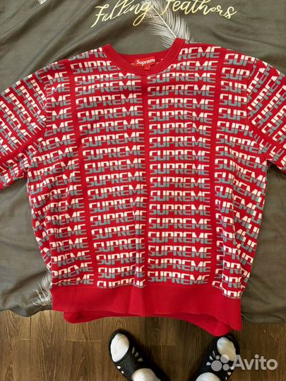 Свитер Supreme Repeat logo sweater