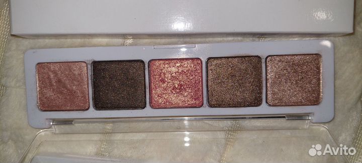 Natasha Denona, тени