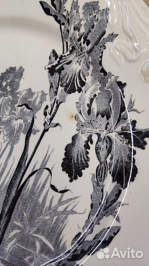 Тарелки Кузнецов Ирисы черные Фаянс Интерьер