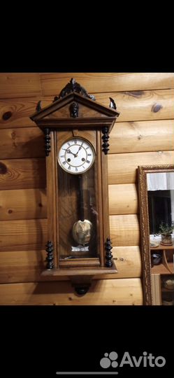 Старинные настенные часы
