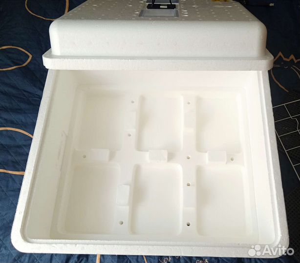 Инкубатор автоматический несушка