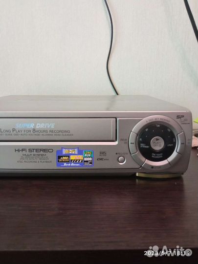 Видеомагнитофон Panasonic FJ8 (NV-FJ8)