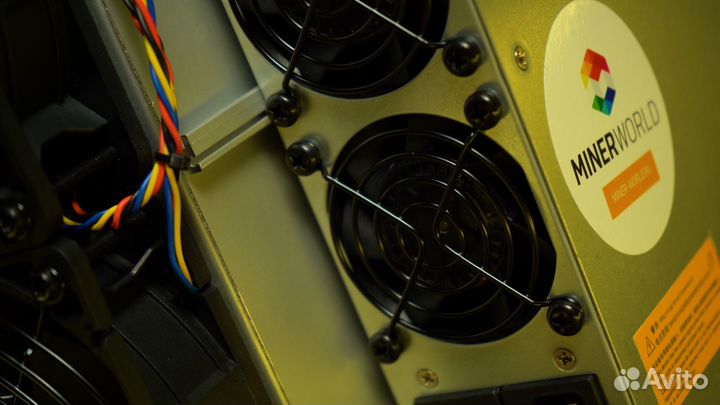 Майнер Antminer L7 8800