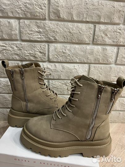 Ботинки женские 39 размер