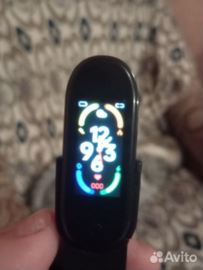 Фитнес браслетр