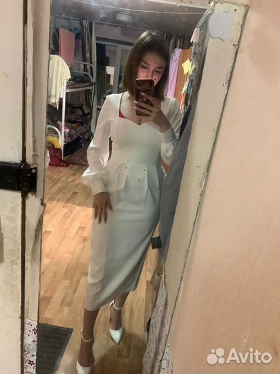 Платье белое